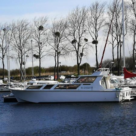 Exceptionnel Bateau Maison Reine Mathilde Уистреам Экстерьер фото
